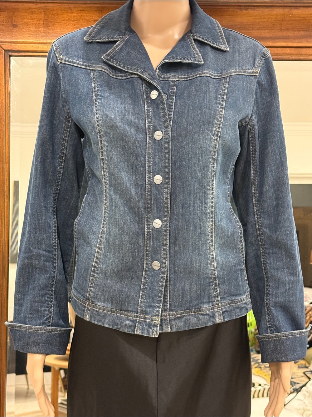 90’s Coldwater Creek Women's size 8 Denim Fitted Jacket